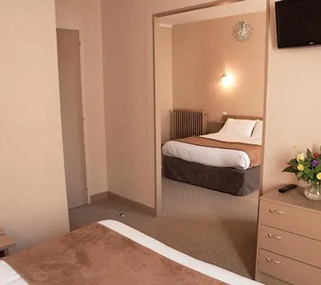 Des Pyrenees אנגולם